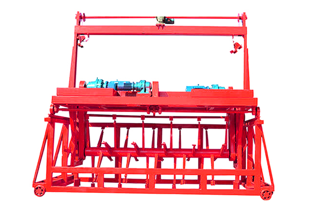 禽糞有機肥料腐熟的幾種發(fā)酵方法(圖2) 有機肥槽式翻拋機